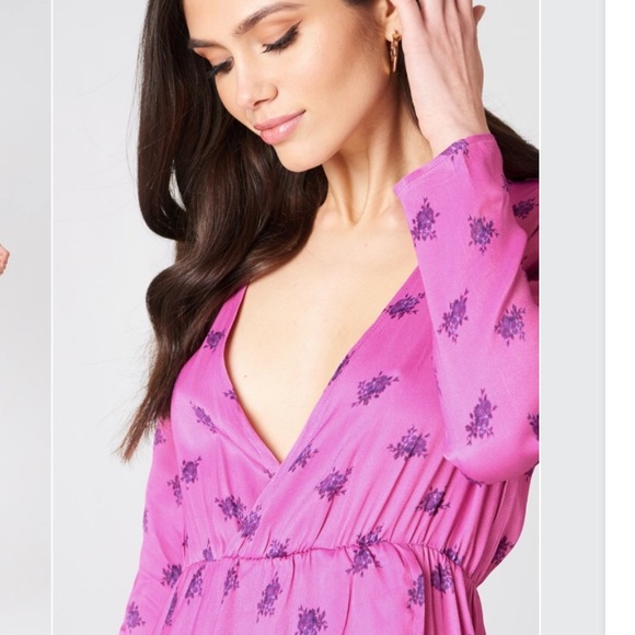 Pink/Floral Long Sleeve Midi Dress w frill detail - Picture 4 of 4